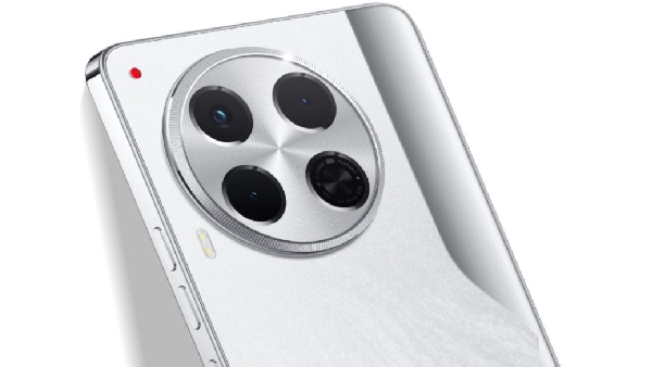 வெளுக்குது விற்பனை.. ரூ.3000 கட்.. ரூ.19999 போதும்.. OIS கேமரா மாடல்!