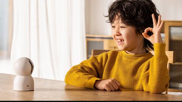 வீட்டுக்கு 1 வாங்கலாம் போலயே.. Xiaomi செக்யூரிட்டி கேமரா அறிமுகம்.. 