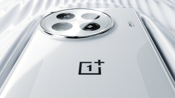 OnePlus விஸ்வரூபம்.. ஜூன் 27 காலி.. 100W சார்ஜிங்.. 6100mAh பேட்டரி!