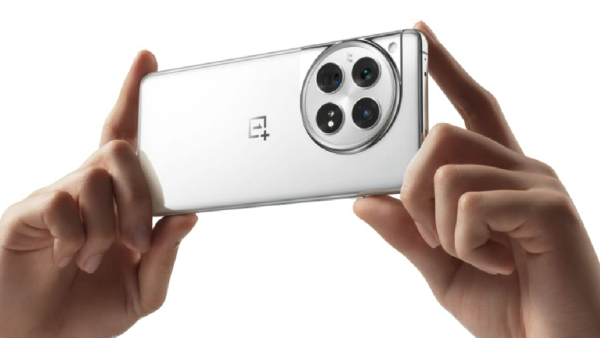 ஜொலிக்கும் வெள்ளை பளிங்கு.. OnePlus 12-ன் புதிய Mobile.. விலை என்ன?