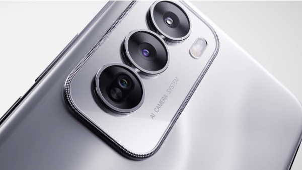 வேற மாறி வெயிட்டிங்.. பட்ஜெட்ல OLED டிஸ்பிளே.. SONY கேமரா.. 12GB ரேம்!