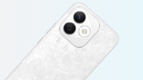 மார்கெட் காலி.. ரூ.16,135 பட்ஜெட்ல AMOLED டிஸ்பிளே.. 50MP கேமரா மாடல்!