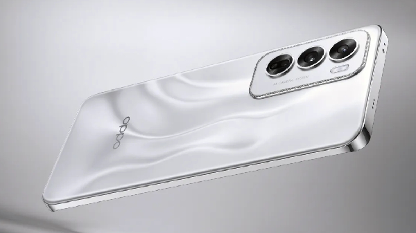 அடிச்சு தூக்கும் விலையில் 2 OPPO போன்கள் அறிமுகம்!