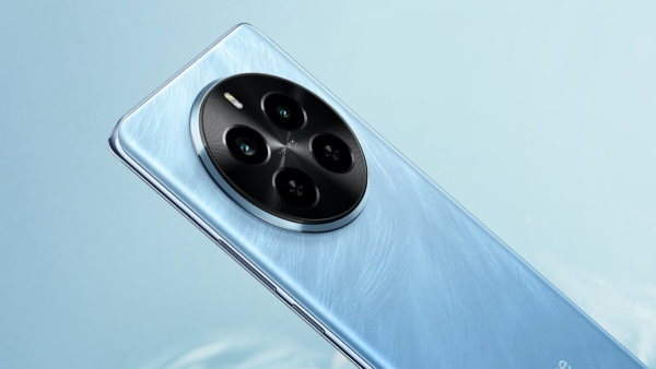 வெளுக்குது ஆர்டர்.. ரூ.17,000 பட்ஜெட்ல 3D டிஸ்பிளே.. SONY கேமரா!