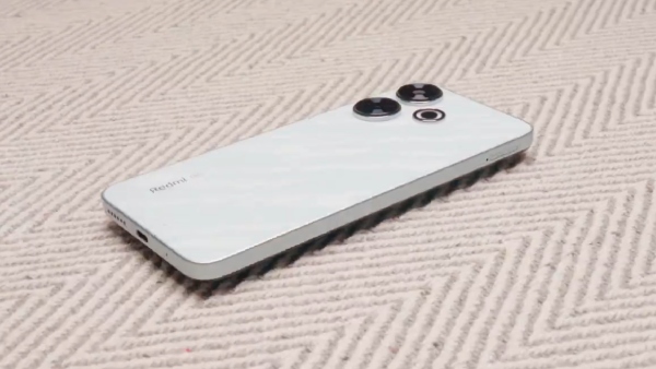 மிரளுது பட்ஜெட்.. வெறும் ரூ.15000 ரேஞ்ச்.. 108MP கேமரா.. எந்த மாடல்?