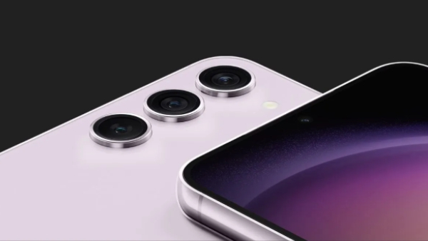 50 சதவீத டிஸ்கவுண்ட்.. கிடைக்காத விலையில் சாம்சங்.. AMOLED டிஸ்பிளே!