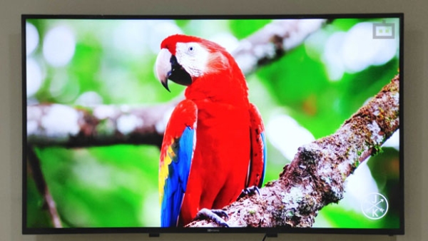 கூவி, கூவி விற்கும் பிளிப்கார்ட.. ஆஃபரில் 42 இன்ச் ஸ்மார்ட் டிவி..