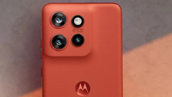 வந்துட்டான்யா.. வந்துட்டான்.. pOLED டிஸ்பிளே.. எந்த மாடல்?