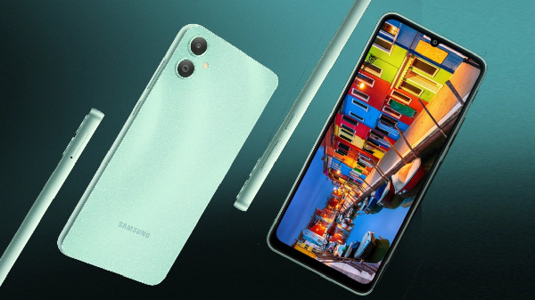செஞ்சிவிட்ட Samsung.. சத்தியமா விலை ரூ.7999 தான்! செஞ்சிவிட்ட Samsung.. சத்தியமா விலை ரூ.7999 தான்!