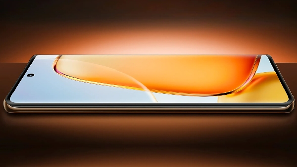 பிச்சிக்கிட்டு போகுது.. வெறும் ரூ.21,999 போதும்.. 3D டிஸ்பிளே மாடல்!