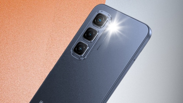 மார்கெட் காலி.. ரூ.8999 போதும்.. SONY கேமரா.. 1TB மெமரி.. 18W சார்ஜ்!