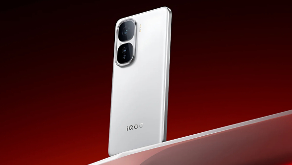 யாரு சாமி அவன்.. 16GB ரேம்.. OIS கேமரா.. 120W சார்ஜிங்.. எந்த மாடல்?