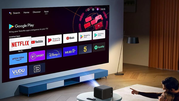 மொத்தமாக முடிச்சு விட்ட அமேசான்.. ஆஃபரில் ஸ்மார்ட் புரொஜெக்டர்.. 