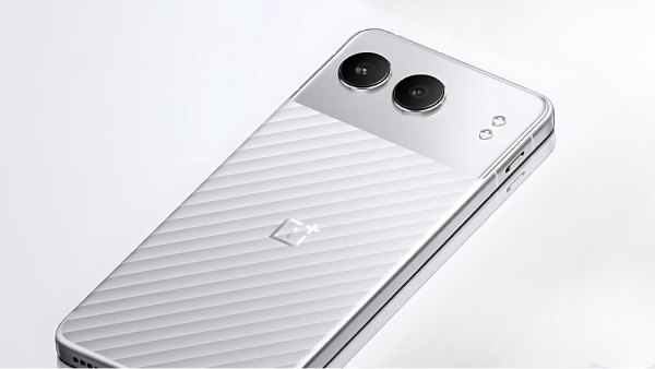 பொளக்குது விற்பனை.. வெறும் ரூ.25999 போதும்.. 100W பாஸ்ட் சார்ஜிங்!