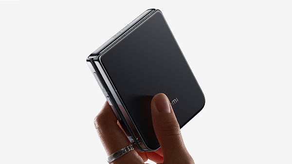 Flip Phone மார்க்கெட்டை தெறிக்க விடப்போகும் ஷாவ்மீ!