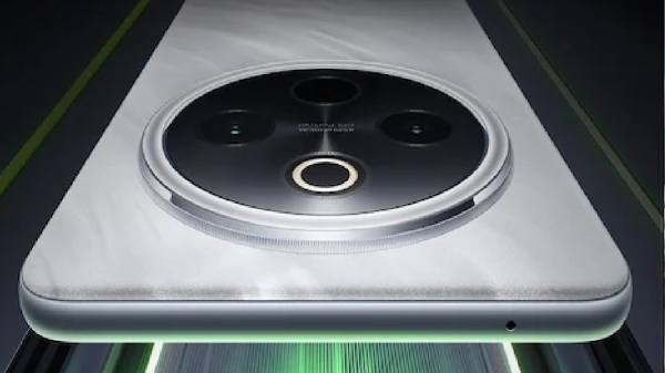 7000mAh பேட்டரி, 12GB ரேம், 90W சார்ஜிங்.. புது iQOO போன்!