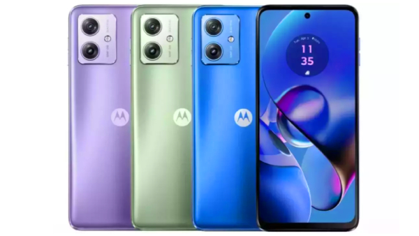 பிளிப்கார்ட் ஆஃபர்.. குறைந்த விலையில் Motorola 5ஜி போன்..