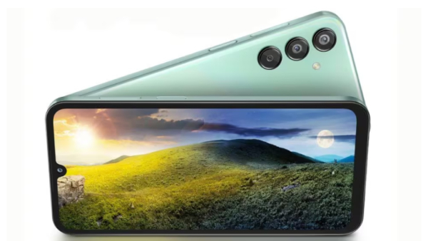 ரூ.12,000-க்கு கீழ் கிடைக்கும் சிறந்த Samsung 5ஜி போன்கள்.. ரூ.12,000-க்கு கீழ் கிடைக்கும் சிறந்த Samsung 5ஜி போன்கள்..