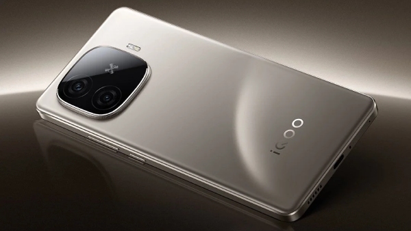 ஆர்டருக்கு மேல ஆர்டர்.. ரூ.4000 ரேட் கட்ல 6400mAh பேட்டரி.. மாடல்?