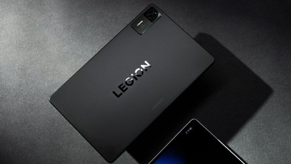 வெச்சி செஞ்சிட்டாங்க.. 3K டிஸ்பிளே.. 12GB ரேம்.. 7600mAh பேட்டரி!