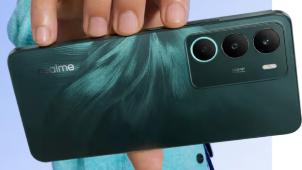 புது ரியல்மி போன் அறிமுகம்.. 6300mAh பேட்டரி.. எந்த மாடல்?