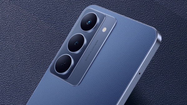 வெளுக்குது விற்பனை.. ரூ.12,999 போதும்.. 12GB ரேம்.. 6000mAh பேட்டரி!