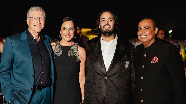 சிலிக்கான் வேலி ஜாம்பவான்களை ஷெர்வானி போட வைத்த ஆனந்த் அம்பானி!