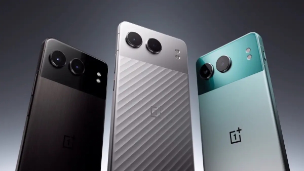 பொசுக்குனு ரேட் கட்.. ரூ.3,502 கம்மியா வருது.. SONY கேமரா.. எந்த போன்?