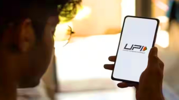 UPI சேவைக்கு இப்படியொரு சோதனையா? கையில் பணம் கொடுங்க.. 