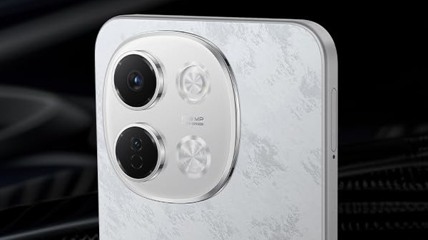 டக் டக்குனு புக் ஆகும் Tecno 5G போன்.. ரூ.3000 திடீர் ஆபர்!