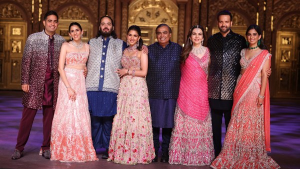 1000 ஆண்டுகளுக்கு ஒருமுறை நடக்கும் திருமணம்: வரலாற்றை மாற்றிய அம்பானி!