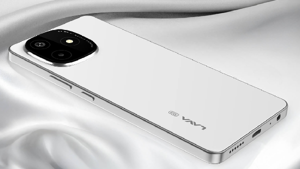 அமேசான் பிச்சிக்குது.. வெறும் ரூ.13,999 போதும்.. 64MP கேமரா.. மாடல்?