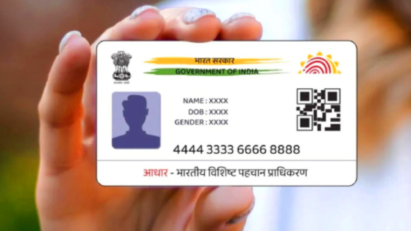 ஆதார் அட்டையை திருத்தம் செய்வதற்கான கட்டணம் உயர்கிறதா? 