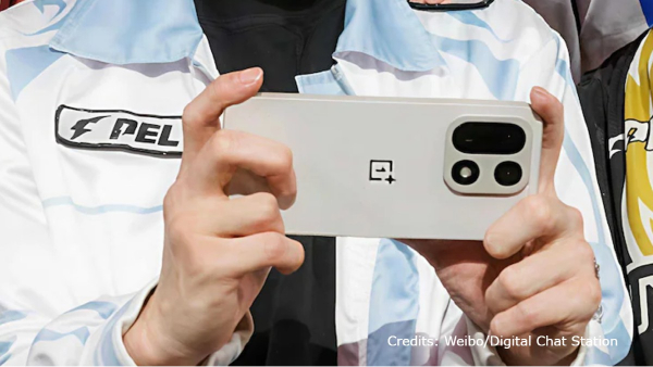 OnePlusபுது போன்.. 7000mAh பேட்டரி, 120W சார்ஜிங், மூன்று 50MP கேமரா!