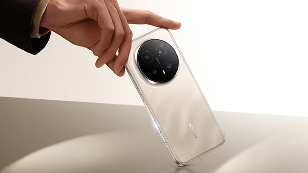 தம்மாத்துண்டு போன்ல 7200mAh பேட்டரி, 200MP டெலி கேமரா, 16GB ரேம்!