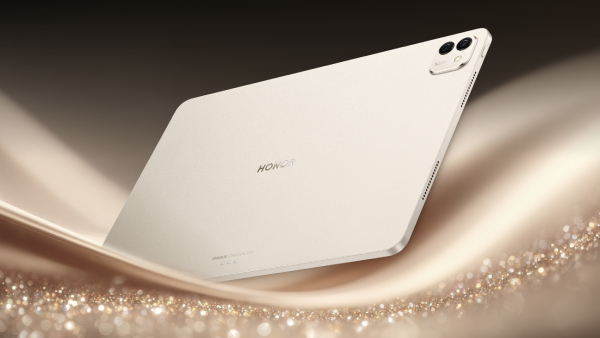 இது வேற மாதிரி இருக்கு.. 12450mAh பேட்டரி.. 12GB ரேம்.. 8 ஸ்பீக்கர!