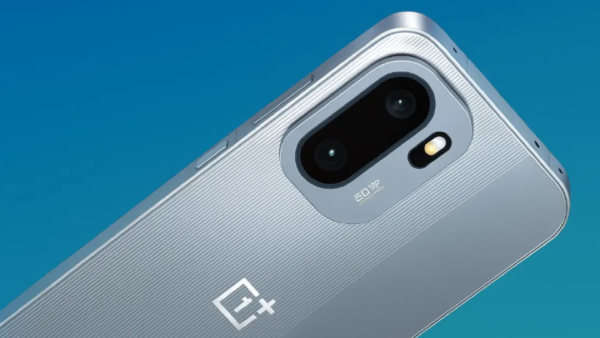 எதிர்பார்ப்பு எகிறுடுச்சு.. 8000mAh பேட்டரி.. OLED டிஸ்பிளே..