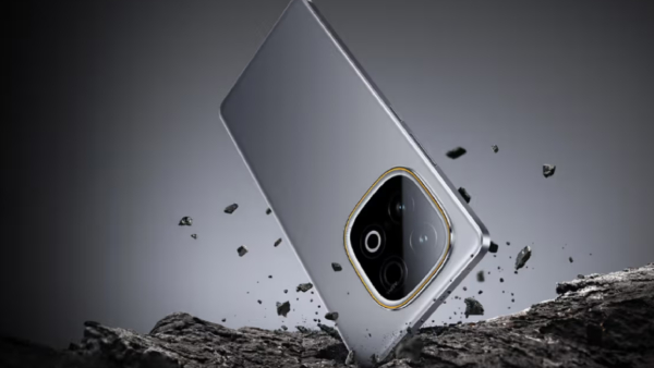 200எம்பி கேமரா உடன் களமிறங்கும் புது iQOO போன்.. எந்த மாடல்? 