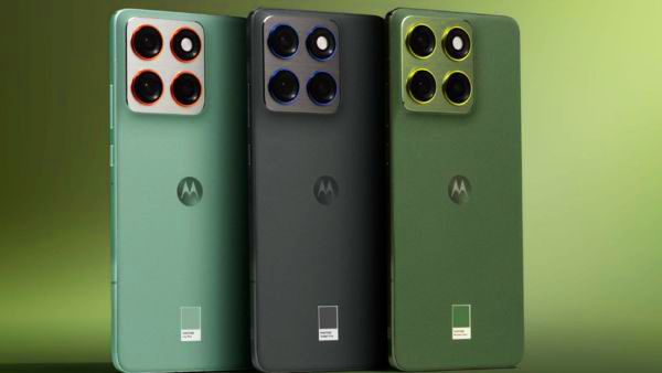 கொஞ்சம் வெயிட் பண்ணுங்க! ஸ்லிம் டிசைனில் வருகிறது புது Motorola  போன்!