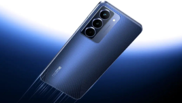 அமேசான் அதிரும்.. Realme 5ஜி போனுக்கு விலை குறைப்பு.. எந்த மாடல்? 