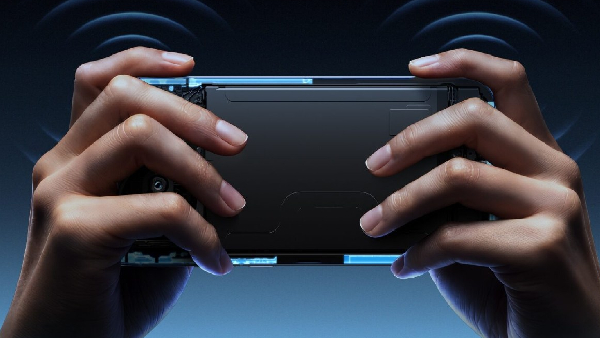 முரட்டு அடி iQOO.. புதிய 5ஜி போன்.. 7.9மிமீ ஸ்லிம் டிசைனில் 7600mAh!