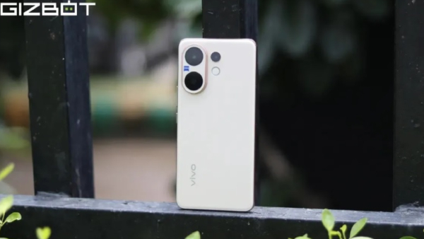 அதிரவிடும் விலை.. இந்தியாவுக்கு வருகிறது புது Vivo 5ஜி போன்.. அதிரவிடும் விலை.. இந்தியாவுக்கு வருகிறது புது Vivo 5ஜி போன்..