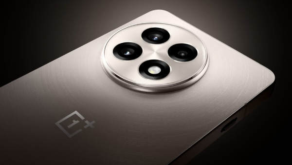 SALE சும்மா பிச்சிக்குது.. ரூ.4,200 ஆஃபரில் OnePlus போன்.. மாடல்?