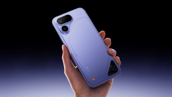 புதுசு இறங்கிடுச்சு.. ரூ.15000 பட்ஜெட்ல பழசு.. 3D டிஸ்பிளே.. மாடல்?