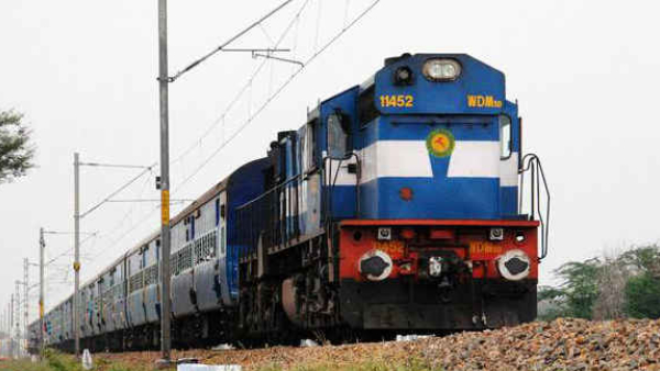 இனி ரயில் டிக்கெட் கேன்சல் செய்ய அவசியம் இல்லை..  வந்தது புதிய வசதி..