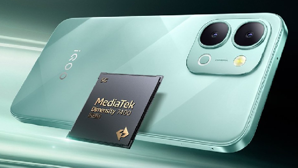 வாவ் iQOO.. பக்கா பட்ஜெட்டில் 7200mAh ரிவர்ஸ் சார்ஜிங் பேட்டரி!