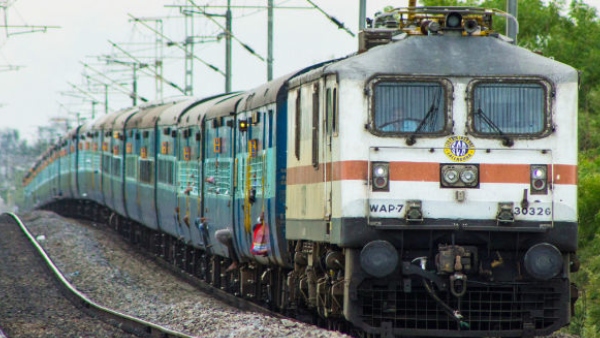 ஏப்ரல் 1 முதல் புதிய விதிகள்.. ரேஷன் கார்டு முதல் ரயில் டிக்கெட் வரை.. ஏப்ரல் 1 முதல் புதிய விதிகள்.. ரேஷன் கார்டு முதல் ரயில் டிக்கெட் வரை..