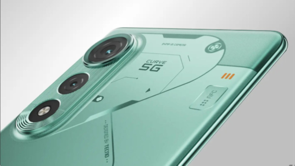 ஆர்டருக்கு மேல் ஆர்டர்.. ரூ.17,099 பட்ஜெட்ல 3D டிஸ்பிளே.. மாடல்?