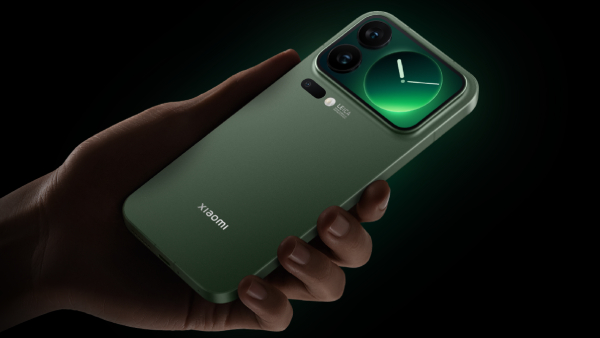 ஒத்த போனுக்கு மொத்தமும் மிரளுது.. 200MP + 200MP கேமரா.. எந்த மாடல்?