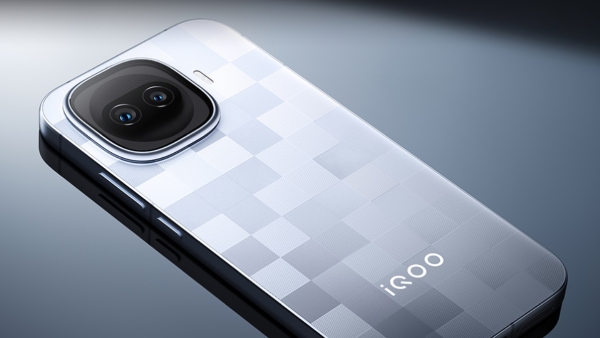 iQOO வெச்சான் பாரு.. ஆஃபர் ரேட்ல 7600mAh பேட்டரி.. 100W சார்ஜிங்!